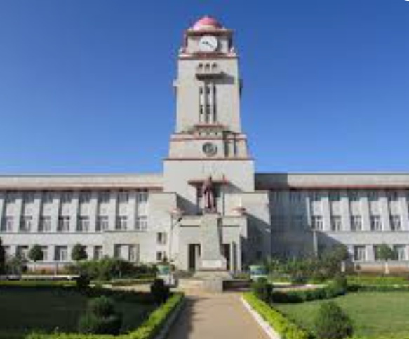 ಕರ್ನಾಟಕ ವಿಶ್ವವಿದ್ಯಾಲಯ: ‘ಎಚ್‌ಆರ್‌ಎ’ ಒಲವು; ವಸತಿ ಗೃಹದಲ್ಲಿ ವಾಸಕ್ಕೆ ಅಲಕ್ಷ್ಯ