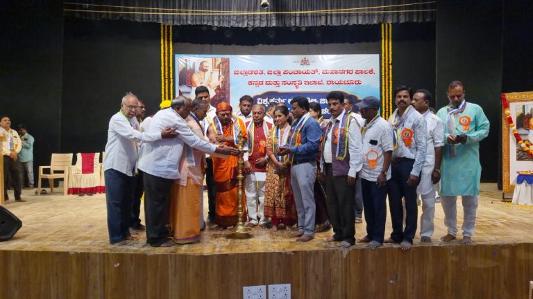 ಶಿಲ್ಪಕಲಾ ಕೌಶಲ್ಯಕ್ಕೆ ಅಮರಶಿಲ್ಪಿ ಜಕಣಾಚಾರಿಯವರು ಕೊಡುಗೆ ಅಪಾರ: ತಹಶಿಲ್ದಾರ್ ಸುರೇಶ್ ವರ್ಮ