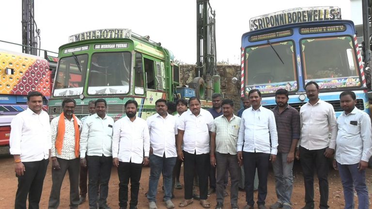 ದರ ಪರಿಷ್ಕರಣೆಗೆ ಆಗ್ರಹಿಸಿ ಬೋರ್‌ವೆಲ್ ಮಾಲೀಕರ ಪ್ರತಿಭಟನೆ | ಸತತ 3ನೇ ದಿನವೂ ಸ್ತಬ್ಧವಾದ ಯಂತ್ರಗಳು