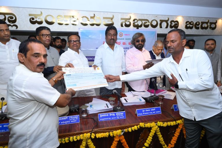 ಮಾರ್ಚ ಒಳಗಾಗಿ ಎಲ್ಲ ಕಾಮಗಾರಿಗಳನ್ನು ಪೂರ್ಣಗೊಳಿಸಿ-ಸಚಿವ ಈಶ್ವರ ಬಿ.ಖಂಡ್ರೆ