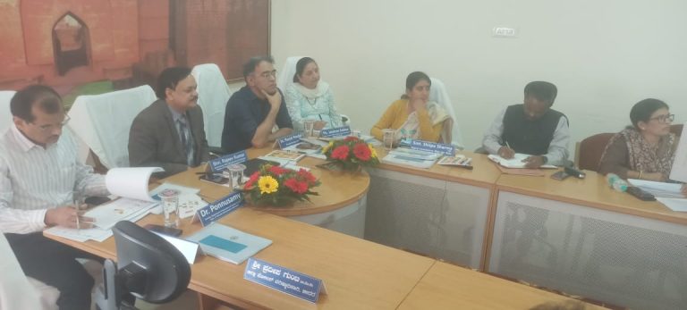 ಕೇಂದ್ರ ತಂಡಕ್ಕೆ ಮಳೆ ಹಾನಿಯ ತೀವ್ರತೆಯನ್ನು ಮನವರಿಕೆ ಮಾಡಿಸಿದ ಜಿಲ್ಲಾಡಳಿತ