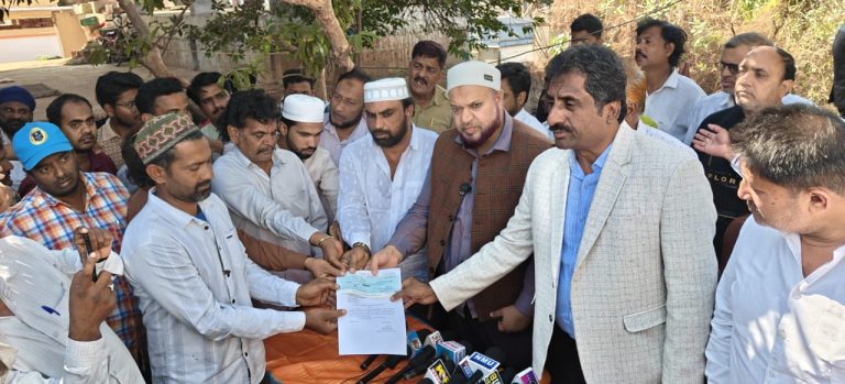 ಸೌದಿ ಅರೇಬಿಯಾ ಬಸ್ ಅಪಘಾತ:ಮೃತರ ಕುಟುಂಬಕ್ಕೆ 5 ಲಕ್ಷ ರೂ. ಪರಿಹಾರ ಹಸ್ತಾಂತರಿಸಿದ ಸಚಿವ ರಹೀಂ ಖಾನ್