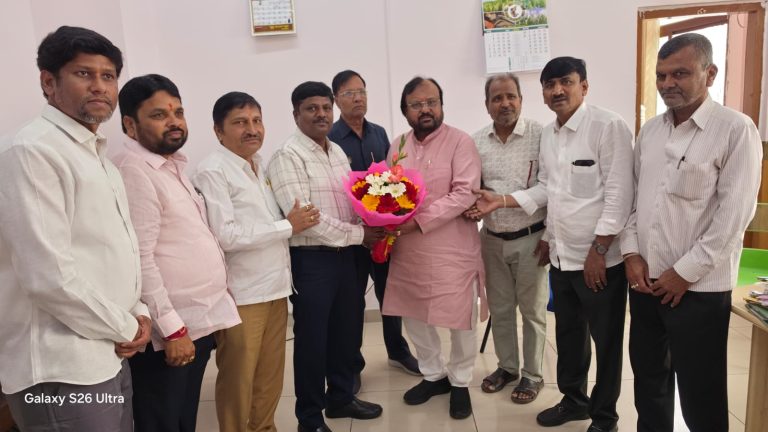ನೂತನ ವಾರ್ತಾ ಆಯುಕ್ತ ಎಂ. ಎನ್. ಅನುಚೇತ್ ಅವರಿಗೆ ಕರ್ನಾಟಕ ಕಾರ್ಯನಿರತ ದಿನಪತ್ರಿಕೆ ಸಂಪಾದಕರ ಸಂಘದಿoದ ಅಭಿನಂದನೆ: